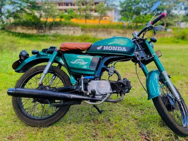 Honda CD90 modified