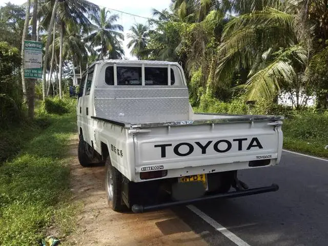 Toyota  Crew cab